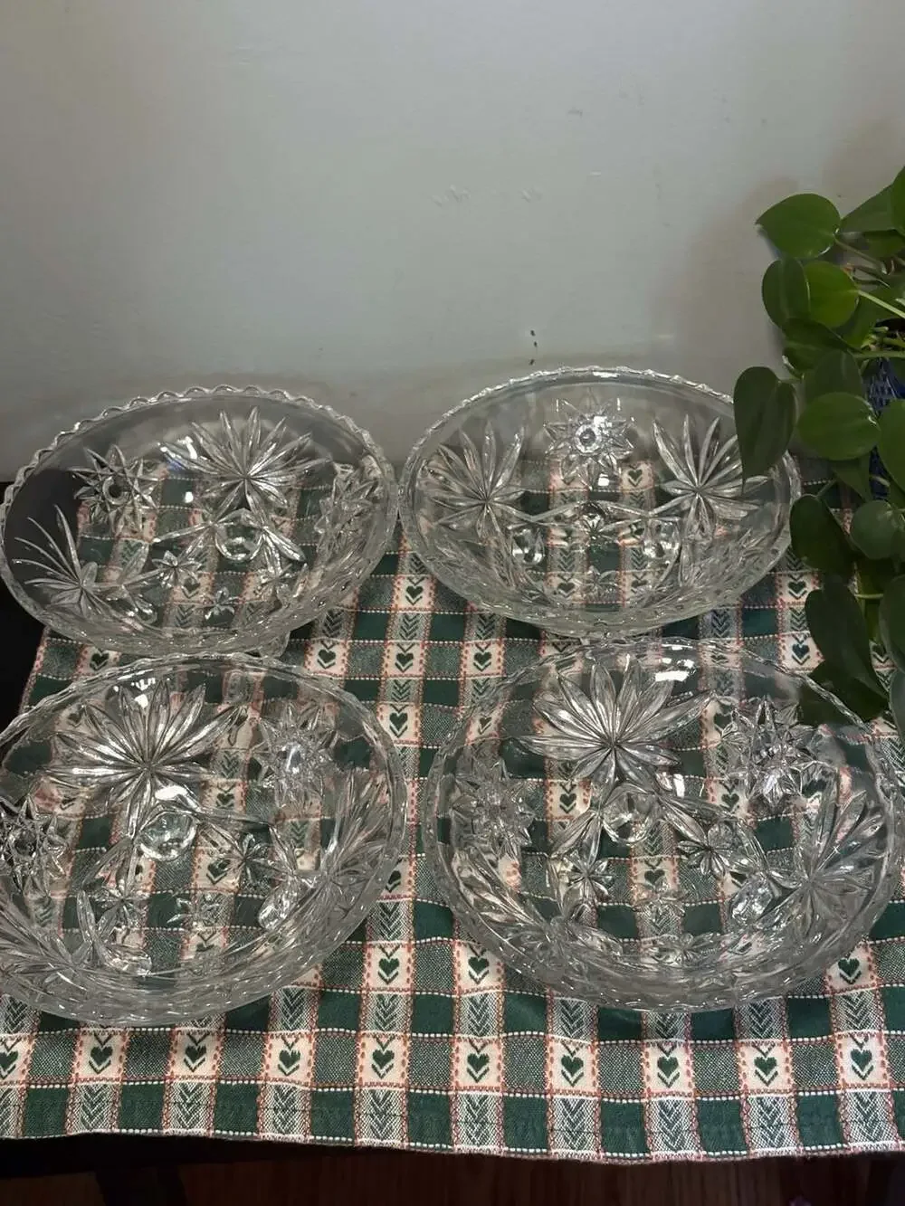 4 Vintage Anchor Hocking Early American Prescut (EAPC) Footed Clear Glass Bowls